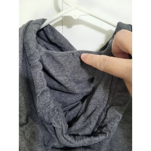 Nike Sportswear Club Pullover Hooded Shirt Gray Men's SZ M BV2746 *flaw - Picture 4 of 9